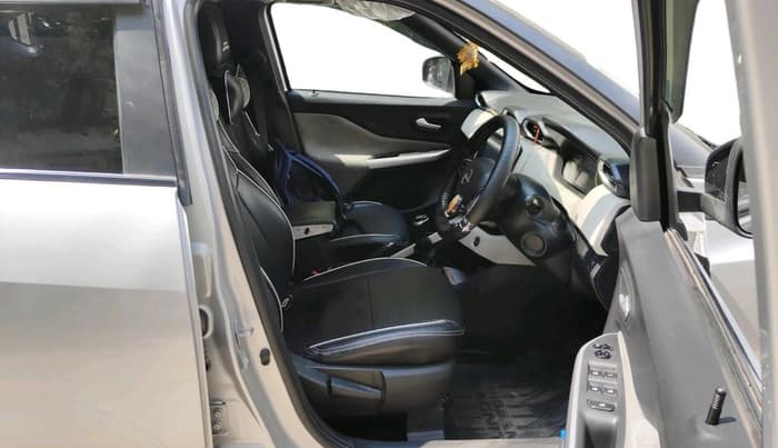 2021 Nissan MAGNITE XV TURBO, Petrol, Manual, 31,001 km, interior