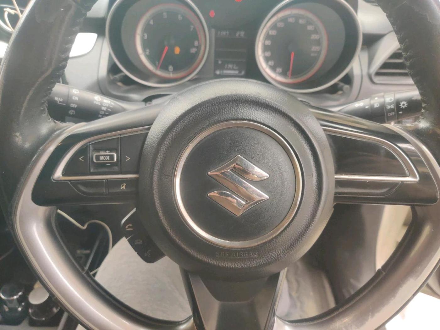 2021 Maruti Swift ZXI, Petrol, Manual, 66,491 km, interior