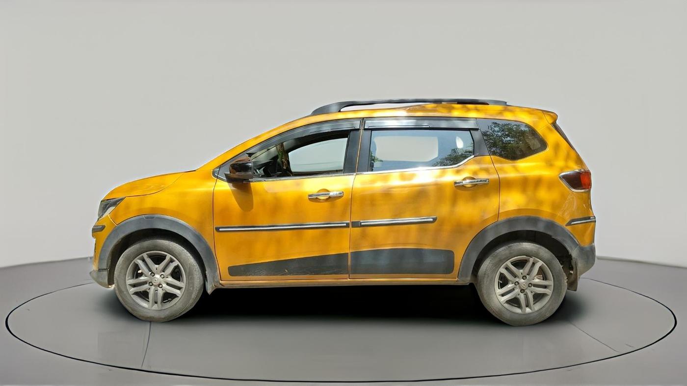 2022 Renault TRIBER RXZ AMT, Petrol, Automatic, 76,397 km, exterior