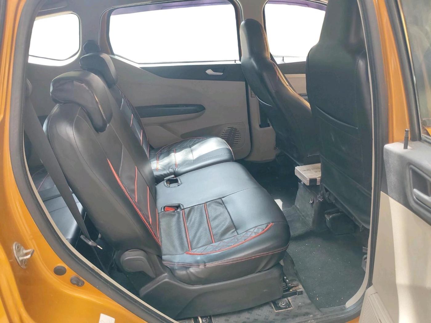 2022 Renault TRIBER RXZ AMT, Petrol, Automatic, 76,397 km, interior