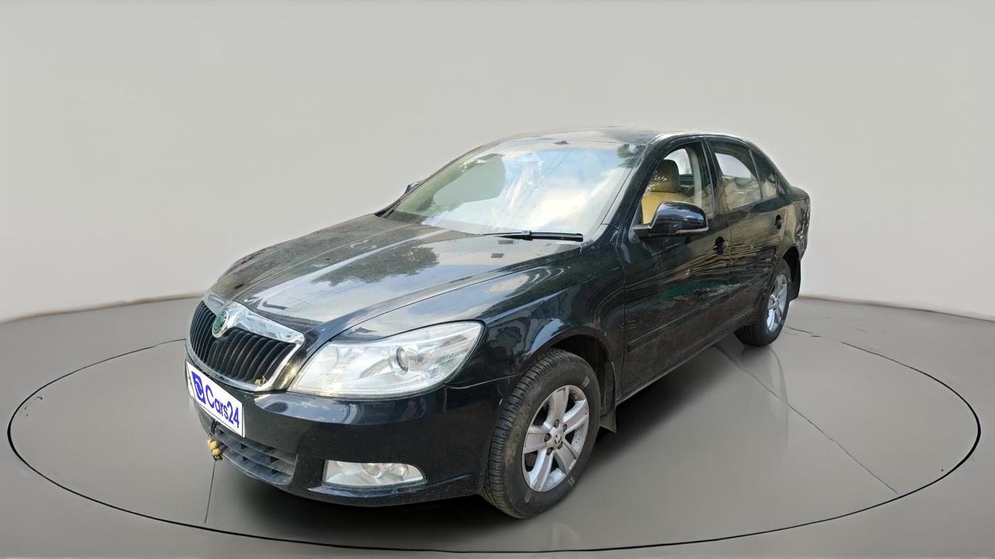 2012 Skoda Laura AMBITION 2.0 TDI CR MT, Diesel, Manual, 2,07,587 km, exterior