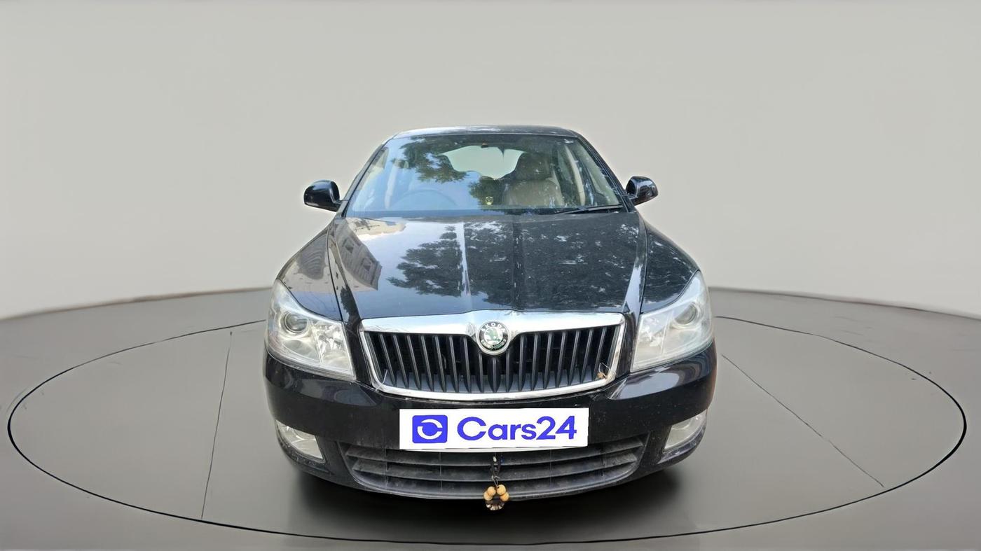 2012 Skoda Laura AMBITION 2.0 TDI CR MT, Diesel, Manual, 2,07,587 km, exterior