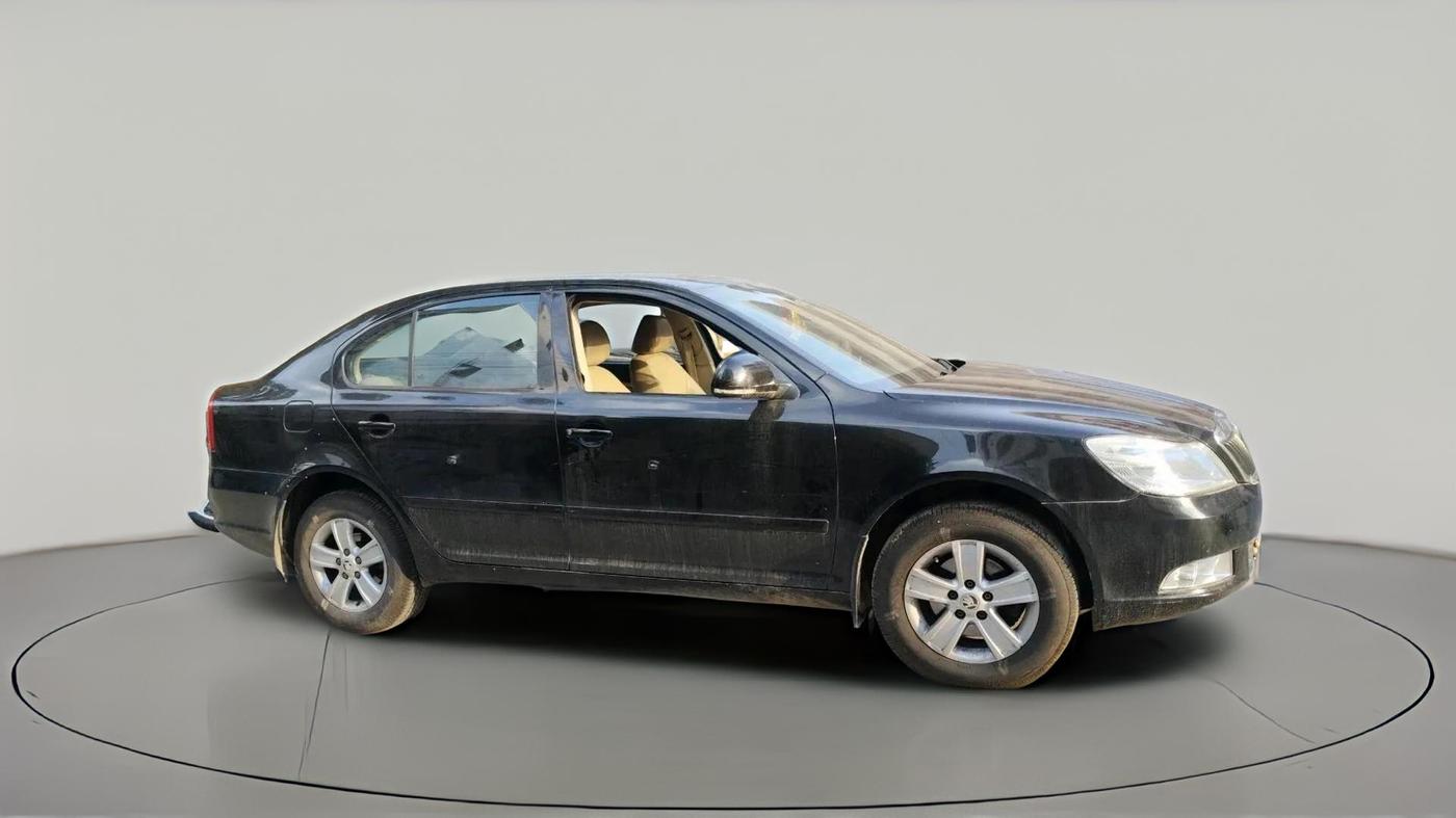 2012 Skoda Laura AMBITION 2.0 TDI CR MT, Diesel, Manual, 2,07,587 km, exterior