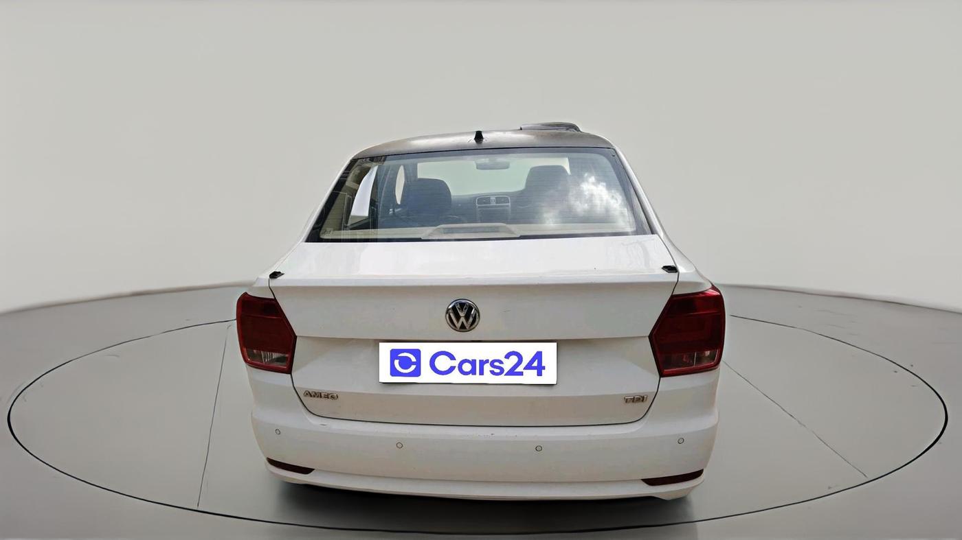 2018 Volkswagen Ameo HIGHLINE1.5L, Diesel, Manual, 1,08,788 km, exterior