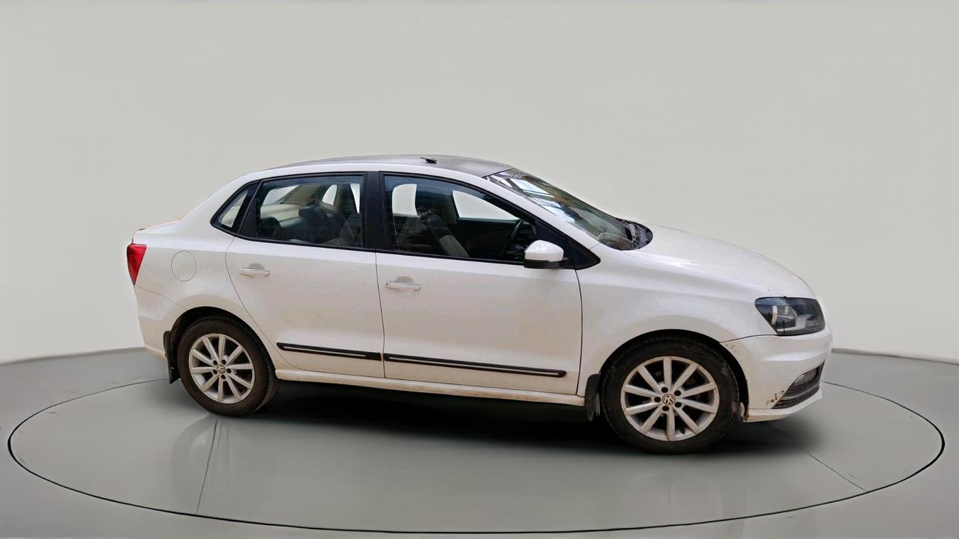 2018 Volkswagen Ameo HIGHLINE1.5L, Diesel, Manual, 1,08,788 km, exterior