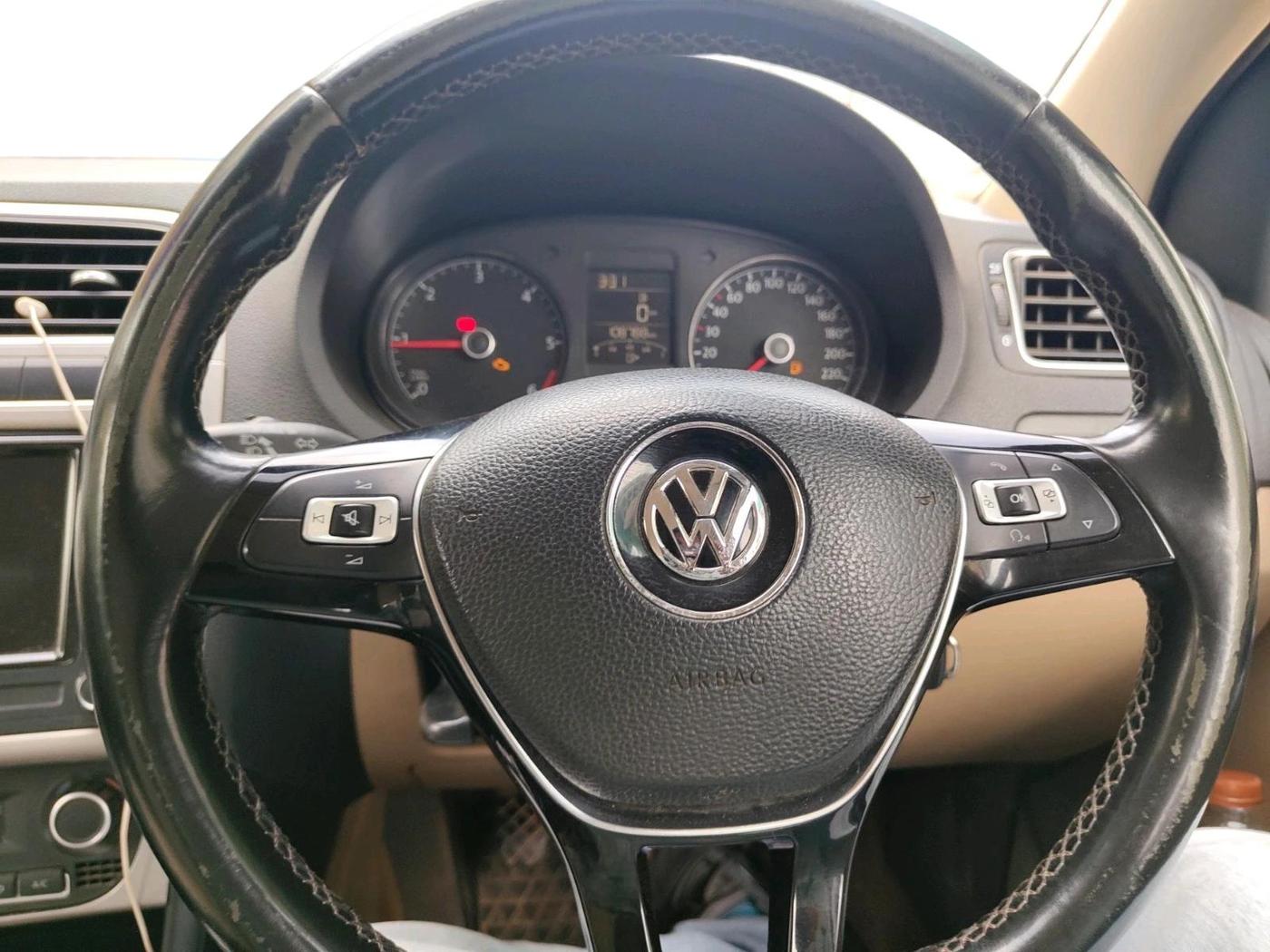 2018 Volkswagen Ameo HIGHLINE1.5L, Diesel, Manual, 1,08,788 km, interior