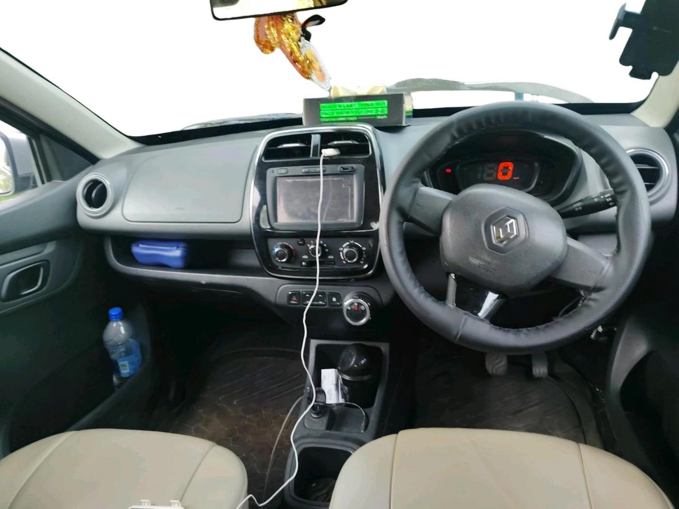 2018 Renault Kwid RXT 1.0 AMT, Petrol, Automatic, 35,404 km, interior