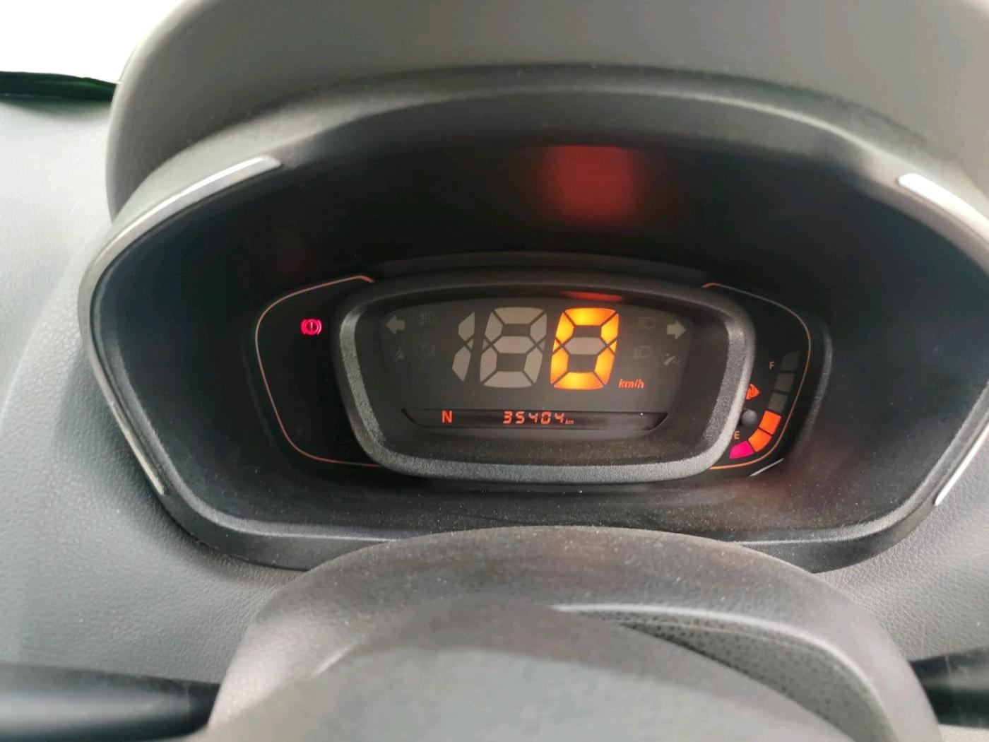 2018 Renault Kwid RXT 1.0 AMT, Petrol, Automatic, 35,404 km, interior