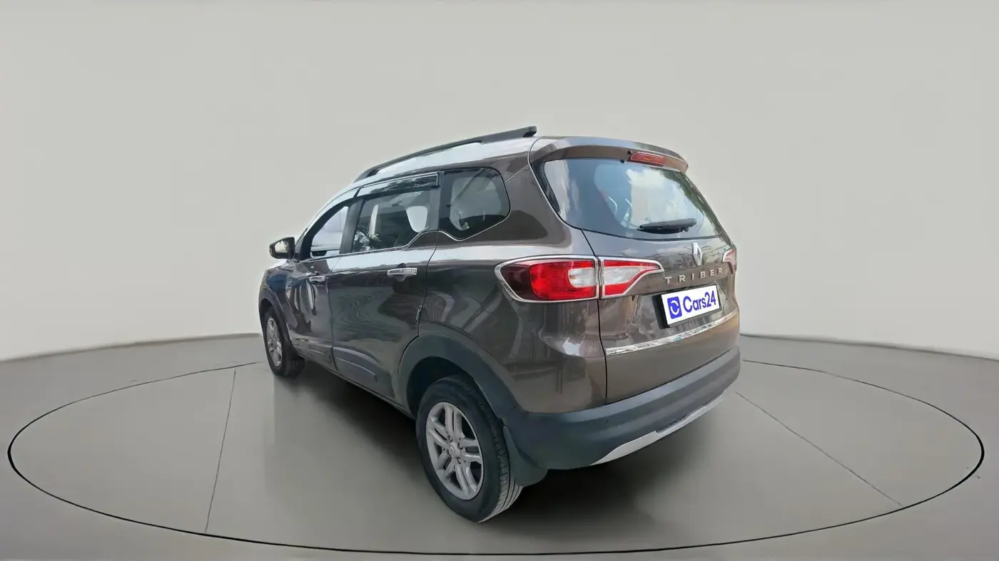 2024 Renault TRIBER RXZ, Petrol, Manual, 8,330 km, exterior