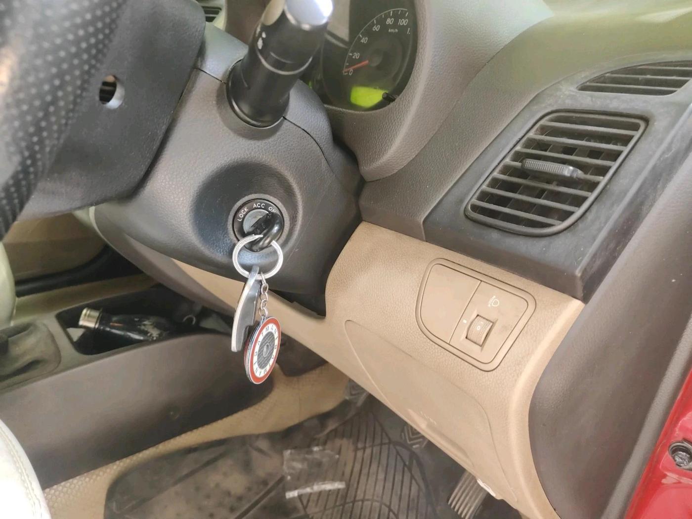 2015 Hyundai Eon ERA +, Petrol, Manual, 1,05,025 km, interior