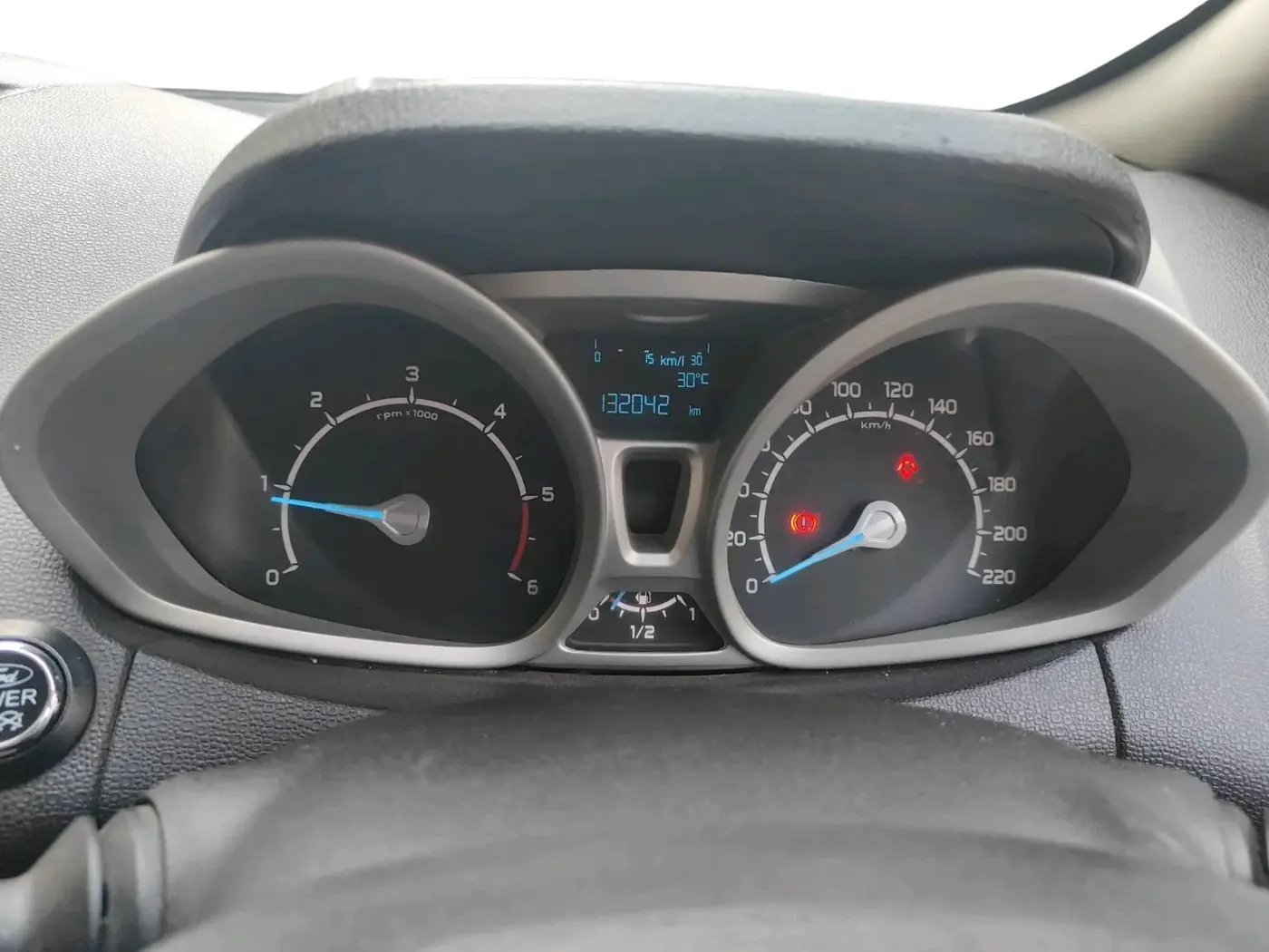 2015 Ford Ecosport TITANIUM 1.5L DIESEL (OPT), Diesel, Manual, 1,35,000 km, interior
