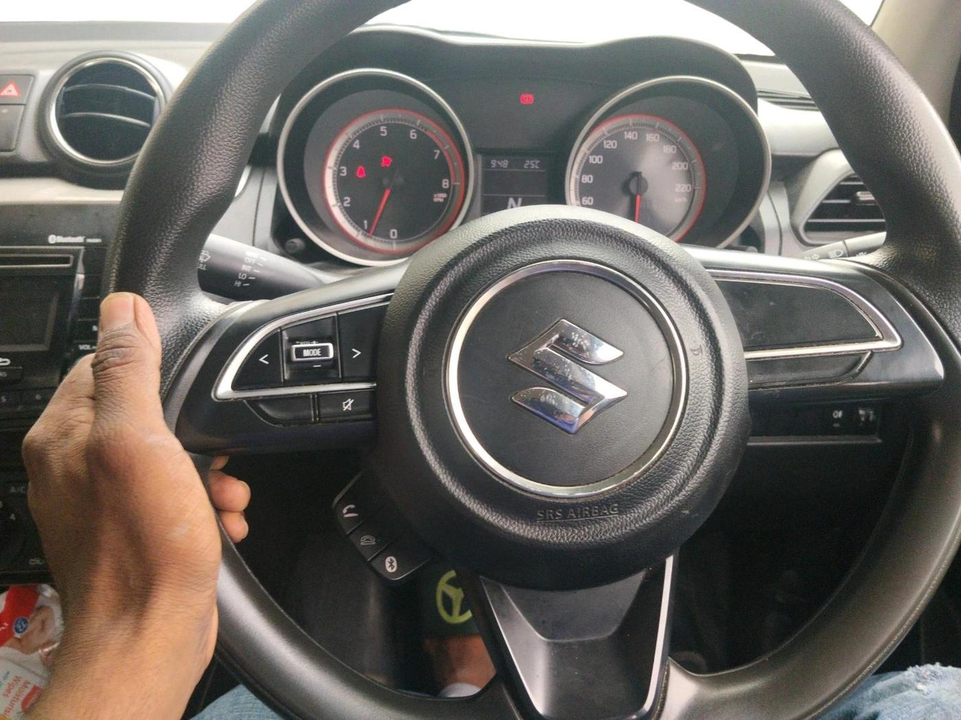 2019 Maruti Swift VXI AMT, Petrol, Automatic, 83,054 km, interior