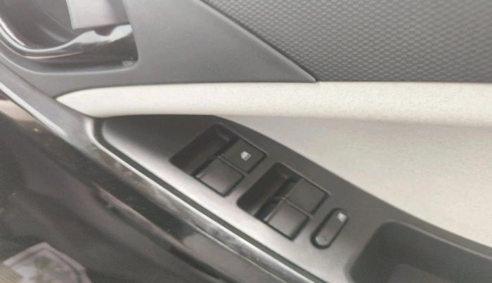 2025 Tata NEXON CREATIVE  AMT 1.2 PETROL, Petrol, Automatic, 4,942 km, interior