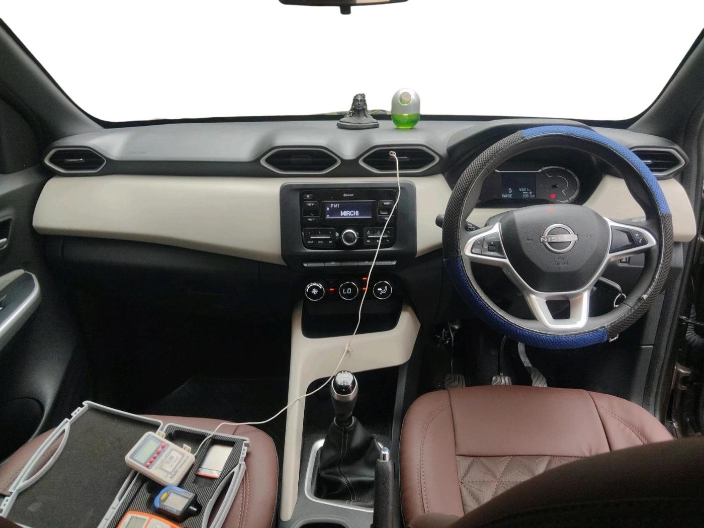 2023 Nissan MAGNITE XL, Petrol, Manual, 5,581 km, interior