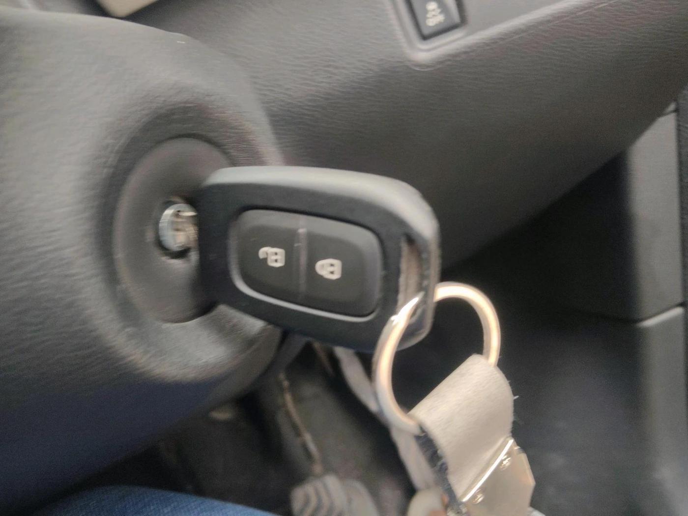 2023 Nissan MAGNITE XL, Petrol, Manual, 5,581 km, interior