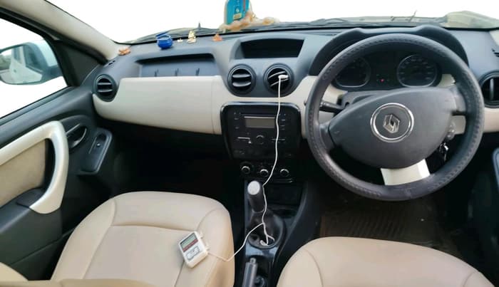 2013 Renault Duster 85 PS RXL DIESEL, Diesel, Manual, 1,33,987 km, interior