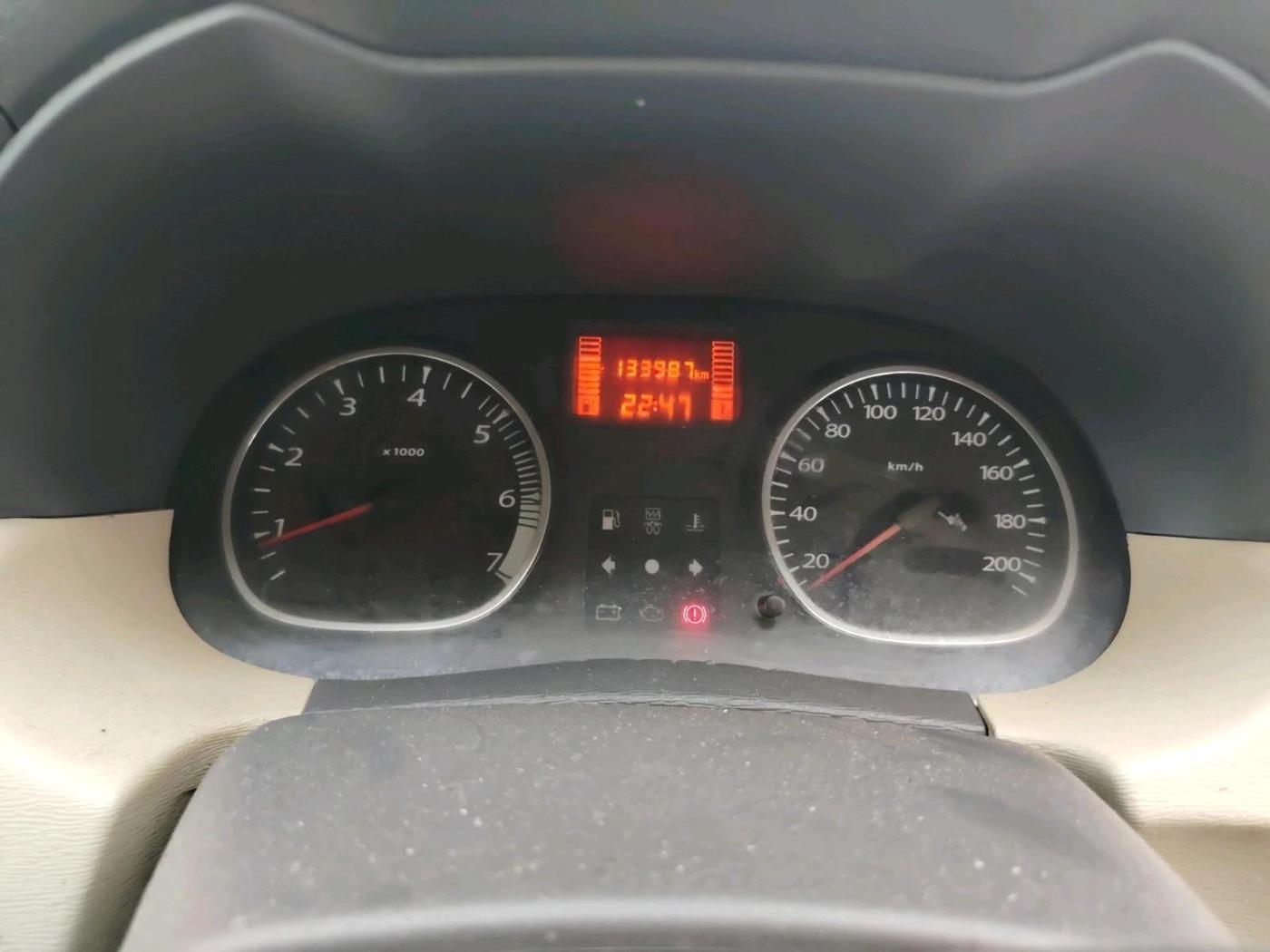 2013 Renault Duster 85 PS RXL DIESEL, Diesel, Manual, 1,33,987 km, interior