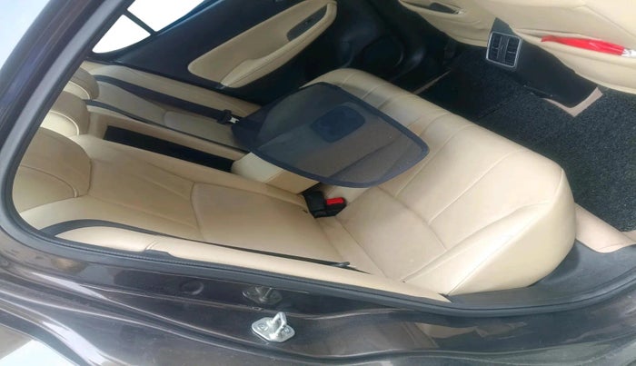 2022 Honda City 1.5L I-VTEC ZX CVT, Petrol, Automatic, 66,283 km, interior