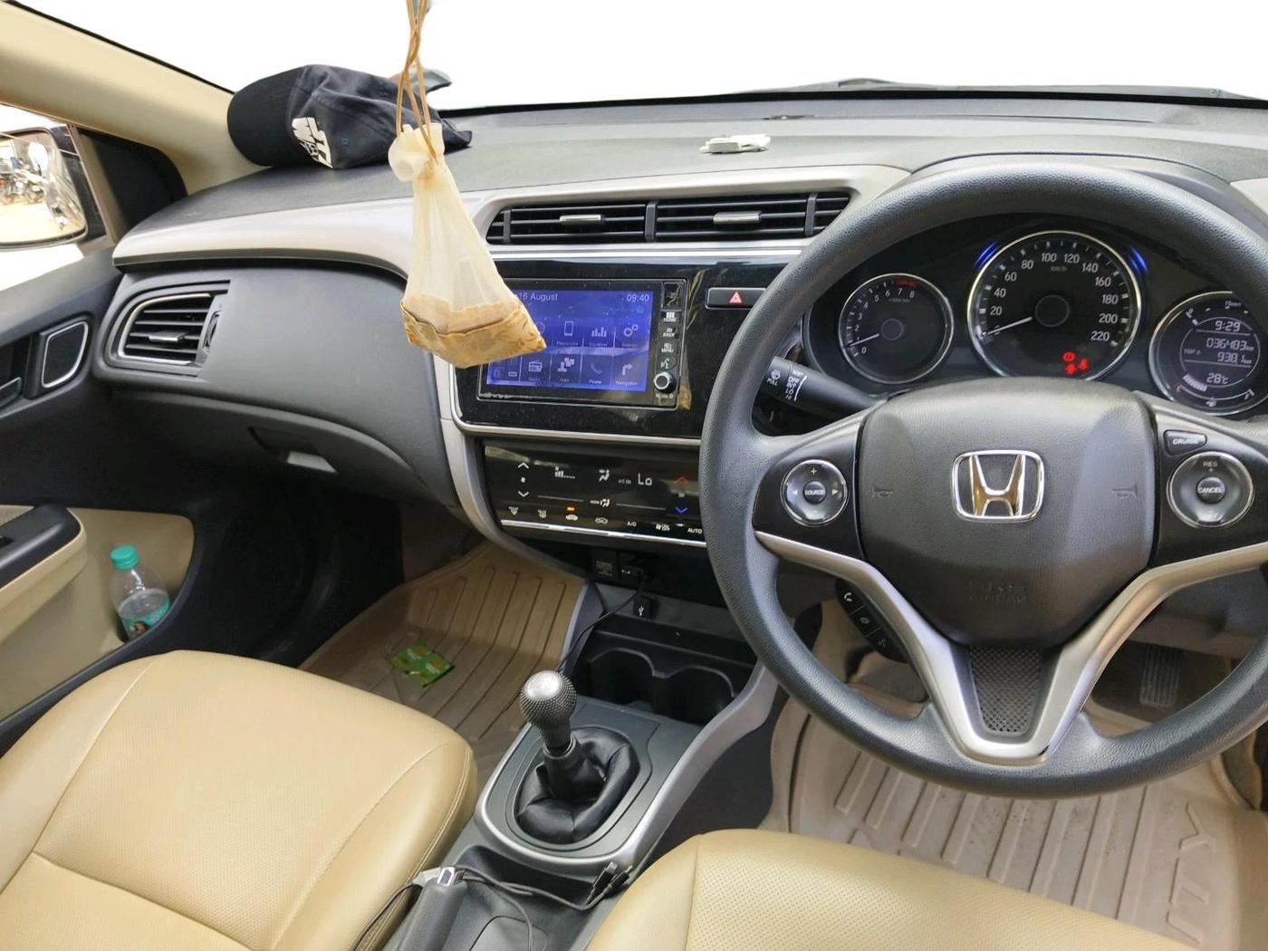 2019 Honda City 1.5L I-VTEC V MT, Petrol, Manual, 36,483 km, interior