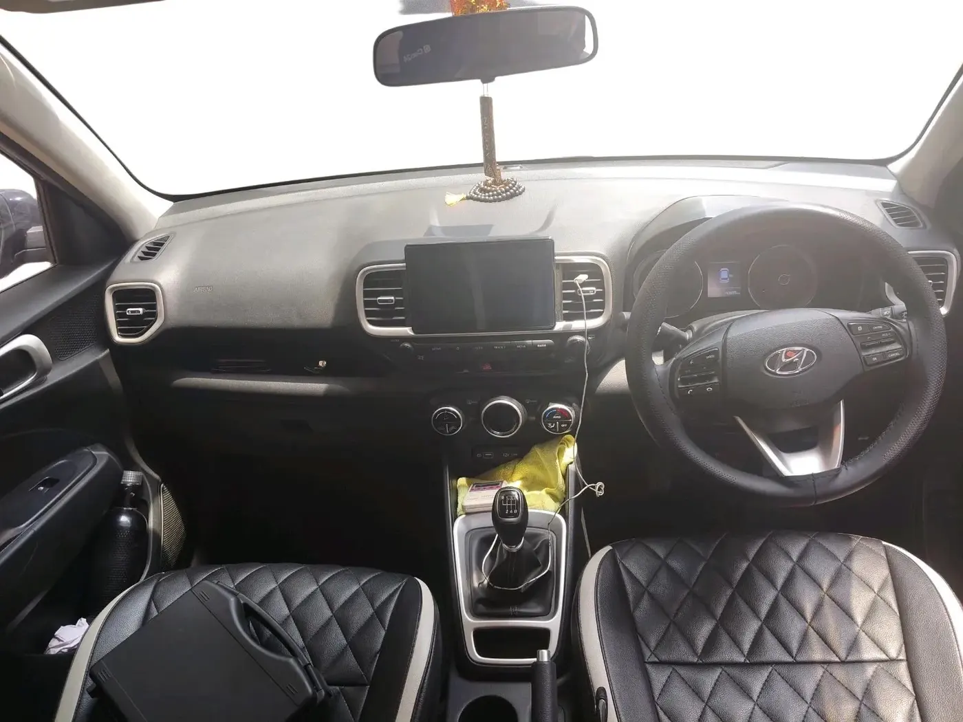 2021 Hyundai VENUE SX 1.0 TURBO, Petrol, Manual, 43,655 km, interior