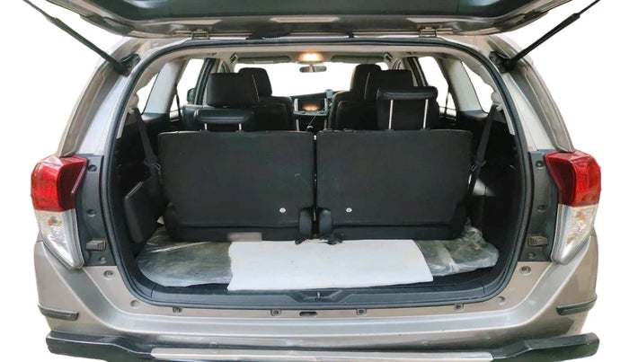 2017 Toyota Innova Crysta 2.4 ZX 7 STR, Diesel, Manual, 38,183 km, exterior