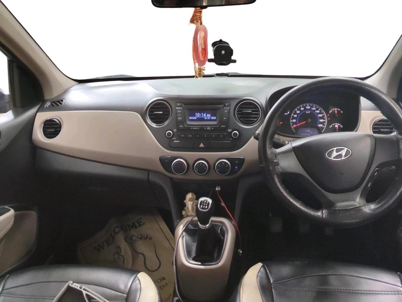 2013 Hyundai Grand i10 SPORTZ 1.2 KAPPA VTVT, Petrol, Manual, 83,242 km, interior