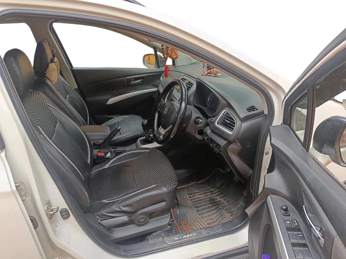 2016 Maruti S Cross ZETA 1.3, Diesel, Manual, 3,03,212 km, interior