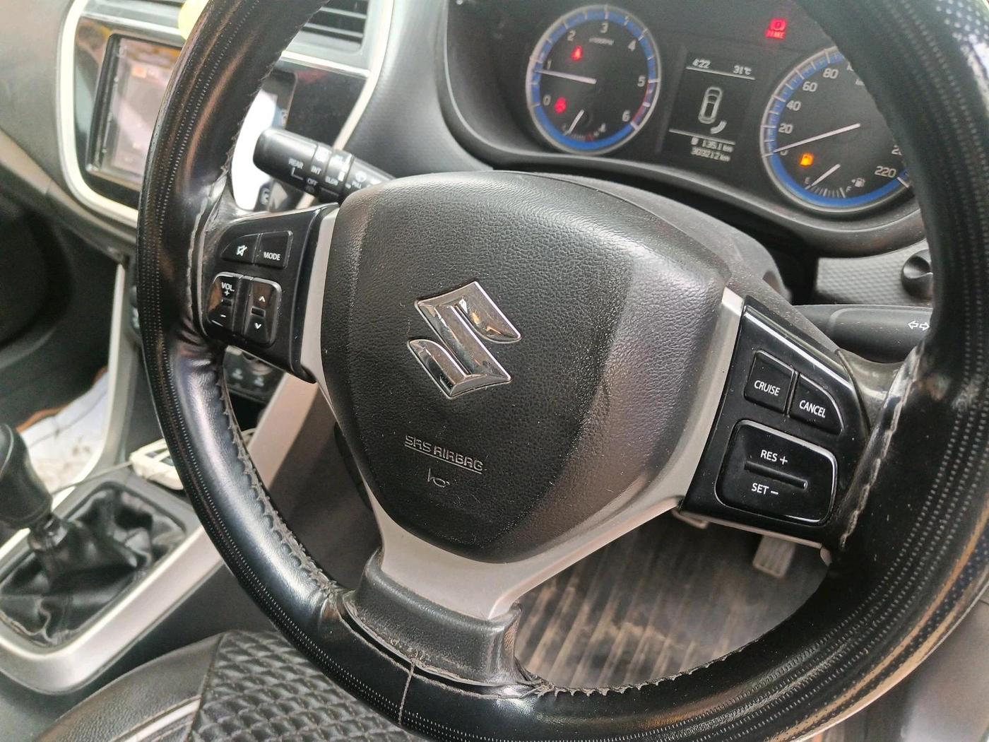 2016 Maruti S Cross ZETA 1.3, Diesel, Manual, 3,03,212 km, interior
