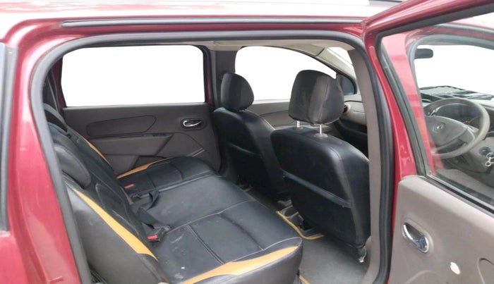 2016 Renault Lodgy 110 PS WORLD EDITION 8 STR, Diesel, Manual, 1,21,462 km, interior