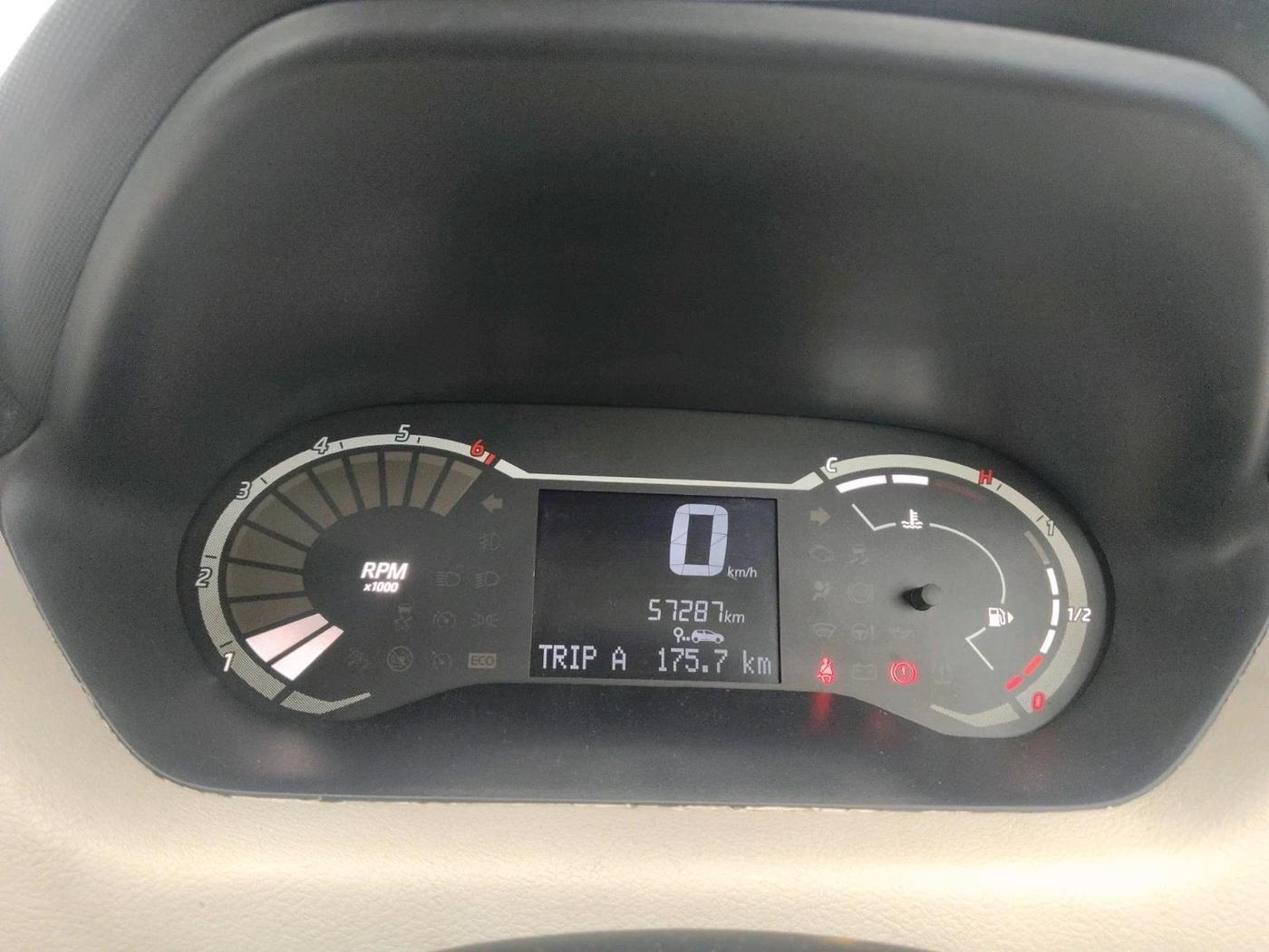 2024 Nissan MAGNITE XE, Petrol, Manual, 57,287 km, interior