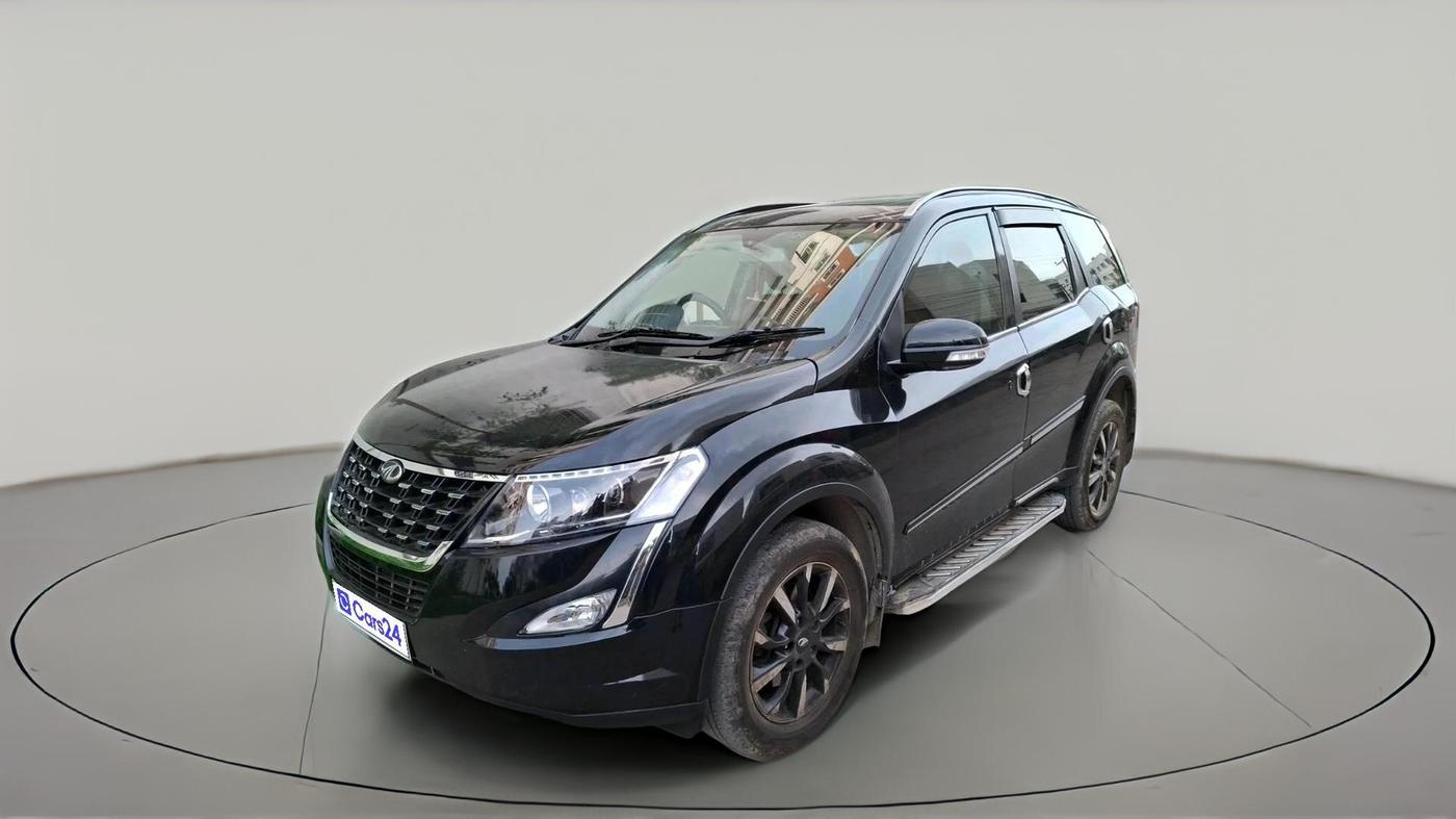 2019 Mahindra XUV500 W11, Diesel, Manual, 1,56,528 km, exterior