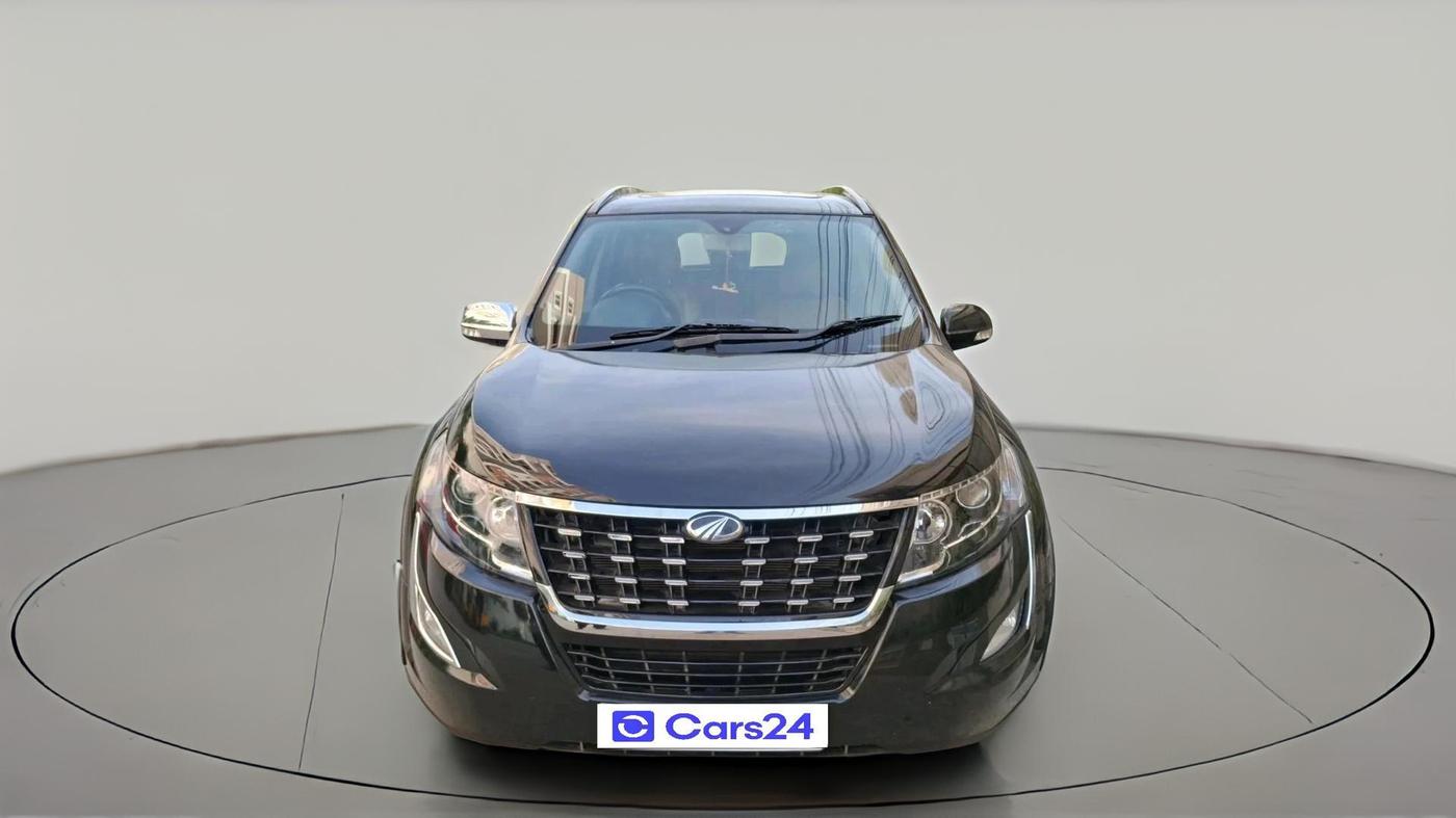 2019 Mahindra XUV500 W11, Diesel, Manual, 1,56,528 km, exterior