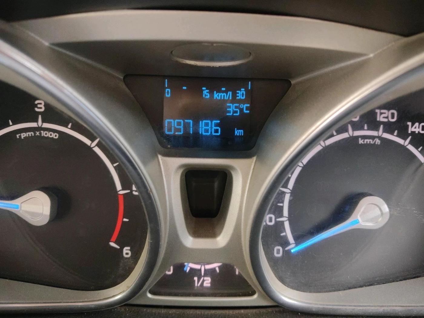 2017 Ford Ecosport TITANIUM 1.5L DIESEL, Diesel, Manual, 97,186 km, interior