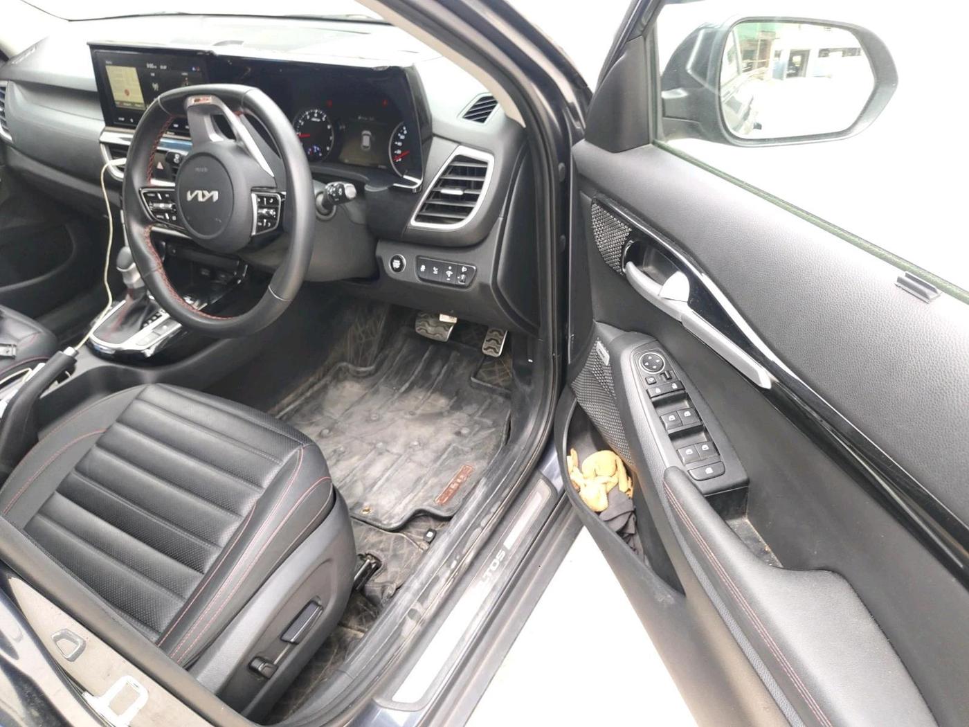 2022 KIA SELTOS GTX PLUS DCT 1.4 PETROL, Petrol, Automatic, 32,889 km, interior