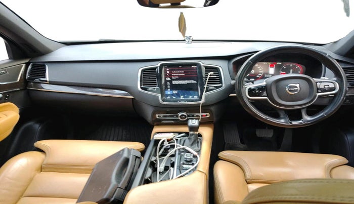 2017 Volvo XC 90 D5 MOMENTUM, Diesel, Automatic, 1,17,844 km, interior