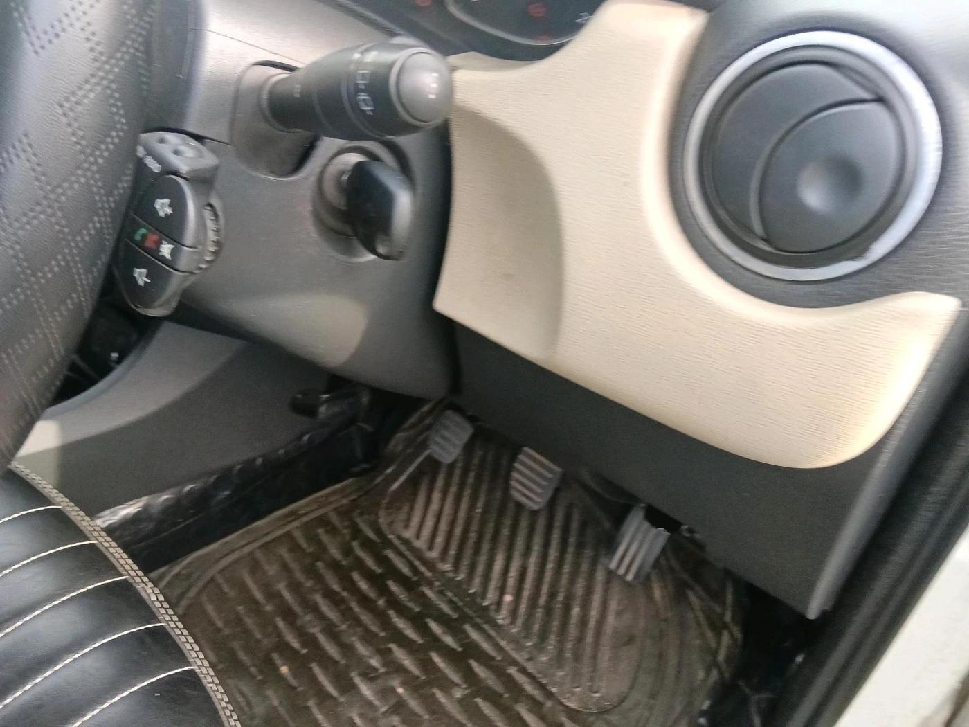 2012 Renault Duster 110 PS RXZ DIESEL, Diesel, Manual, 1,20,359 km, interior
