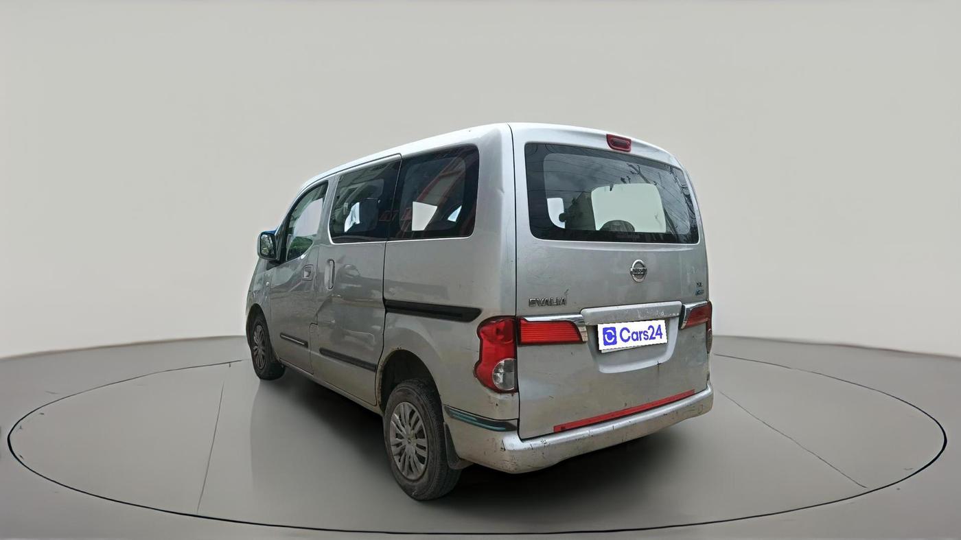 2013 Nissan Evalia XL, Diesel, Manual, 1,86,433 km, exterior