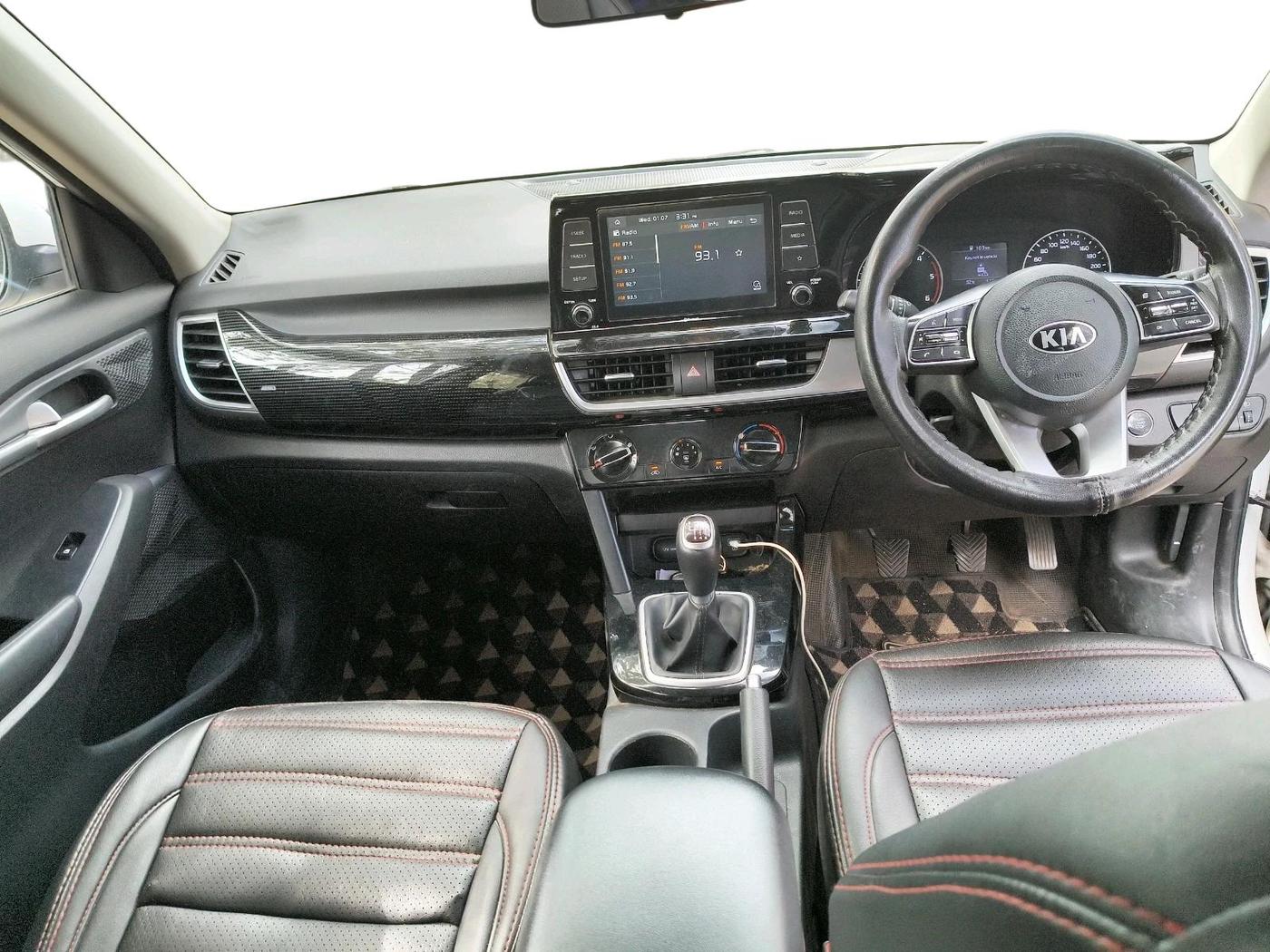 2020 KIA SELTOS HTK PLUS 1.5 DIESEL, Diesel, Manual, 1,13,617 km, interior