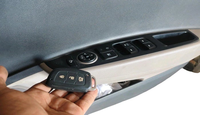 2017 Hyundai Grand i10 ASTA 1.2 KAPPA VTVT, Petrol, Manual, 95,032 km, interior