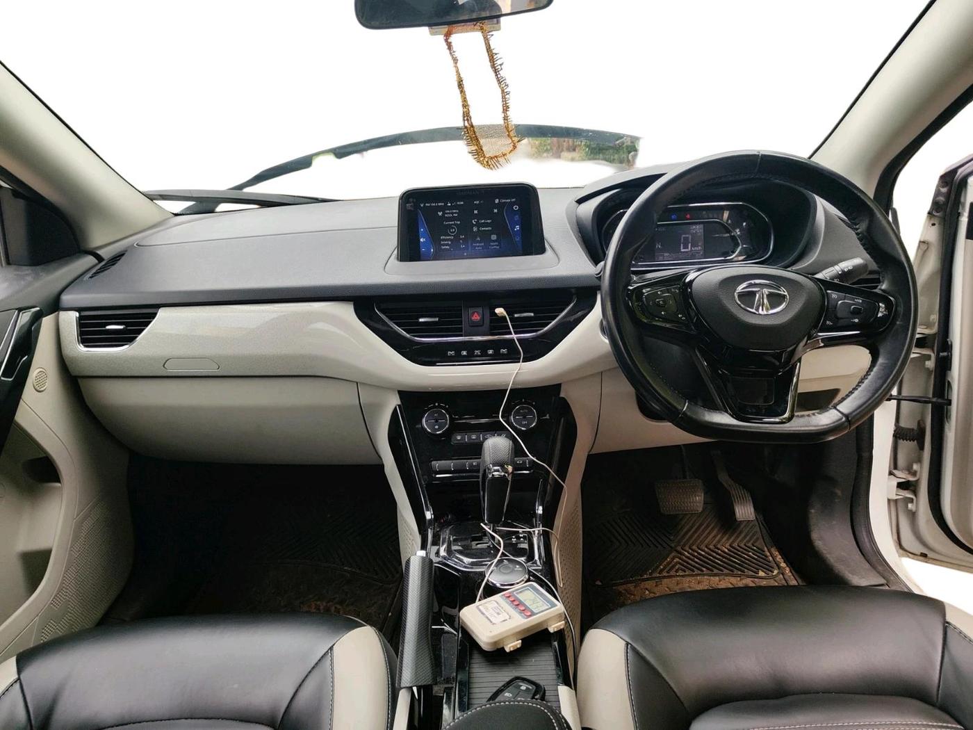 2023 Tata NEXON XZA PLUS SUNROOF PETROL, Petrol, Automatic, 38,166 km, interior
