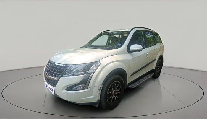 2020 Mahindra XUV500 W7, Diesel, Manual, 44,590 km, exterior