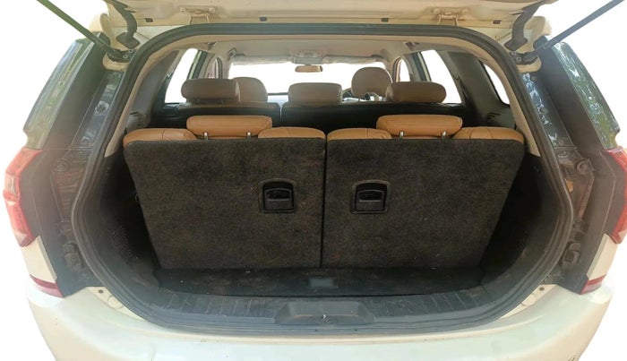 2020 Mahindra XUV500 W7, Diesel, Manual, 44,590 km, exterior