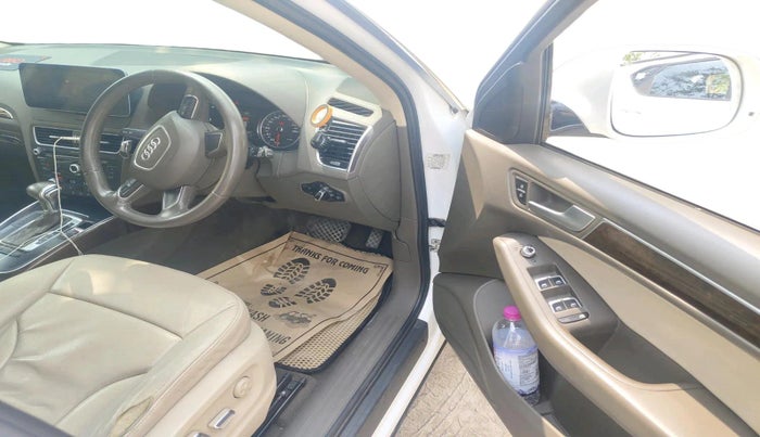 2015 Audi Q5 30 TDI PREMIUM, Diesel, Automatic, 1,01,431 km, interior