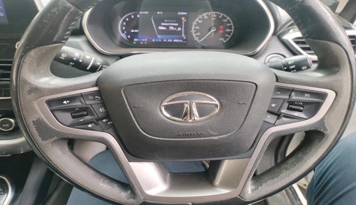 2021 Tata Safari XZ PLUS 6 S, Diesel, Manual, 1,00,638 km, interior