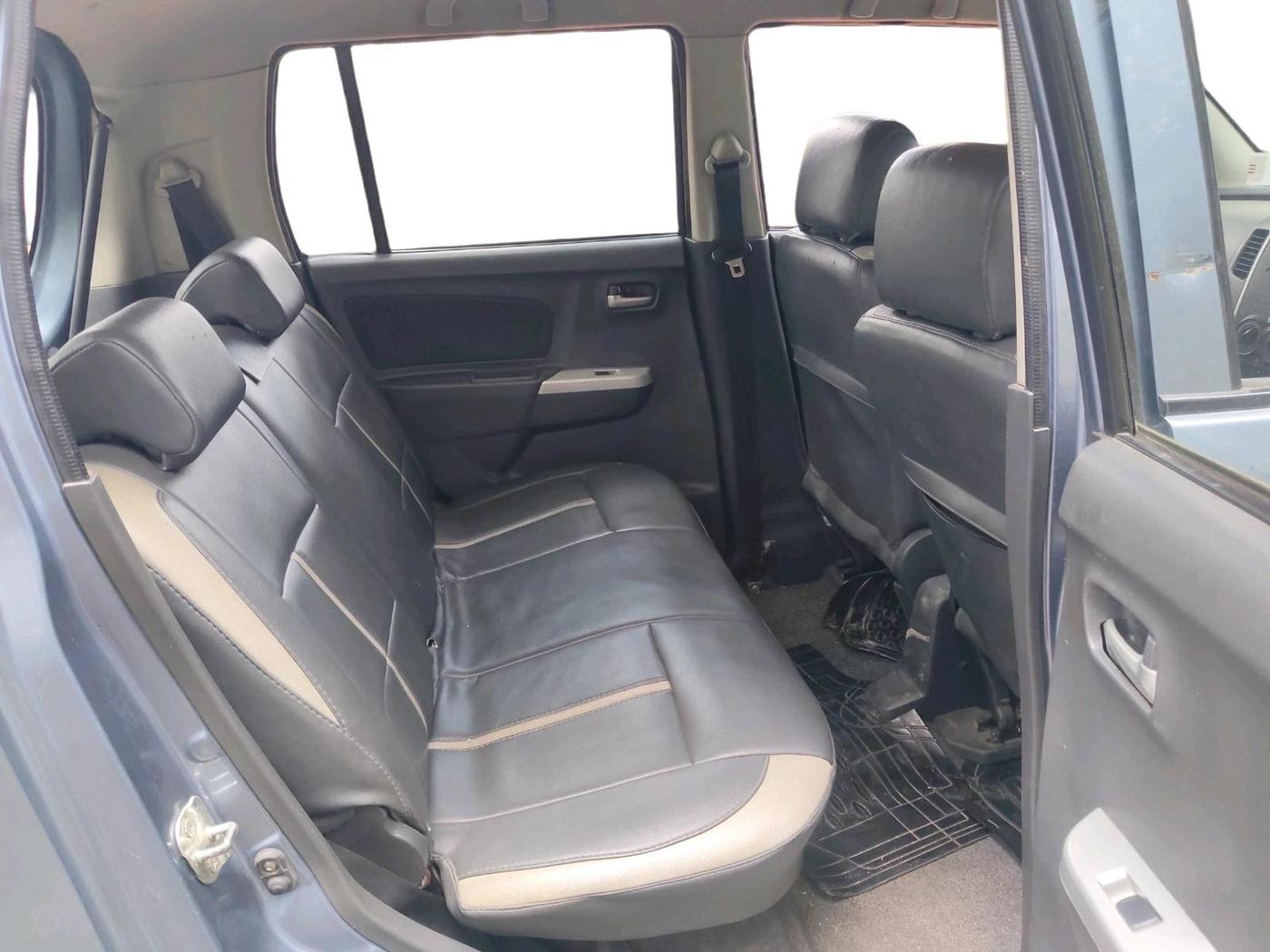2012 Maruti Wagon R 1.0 VXI, Petrol, Manual, 70,017 km, interior