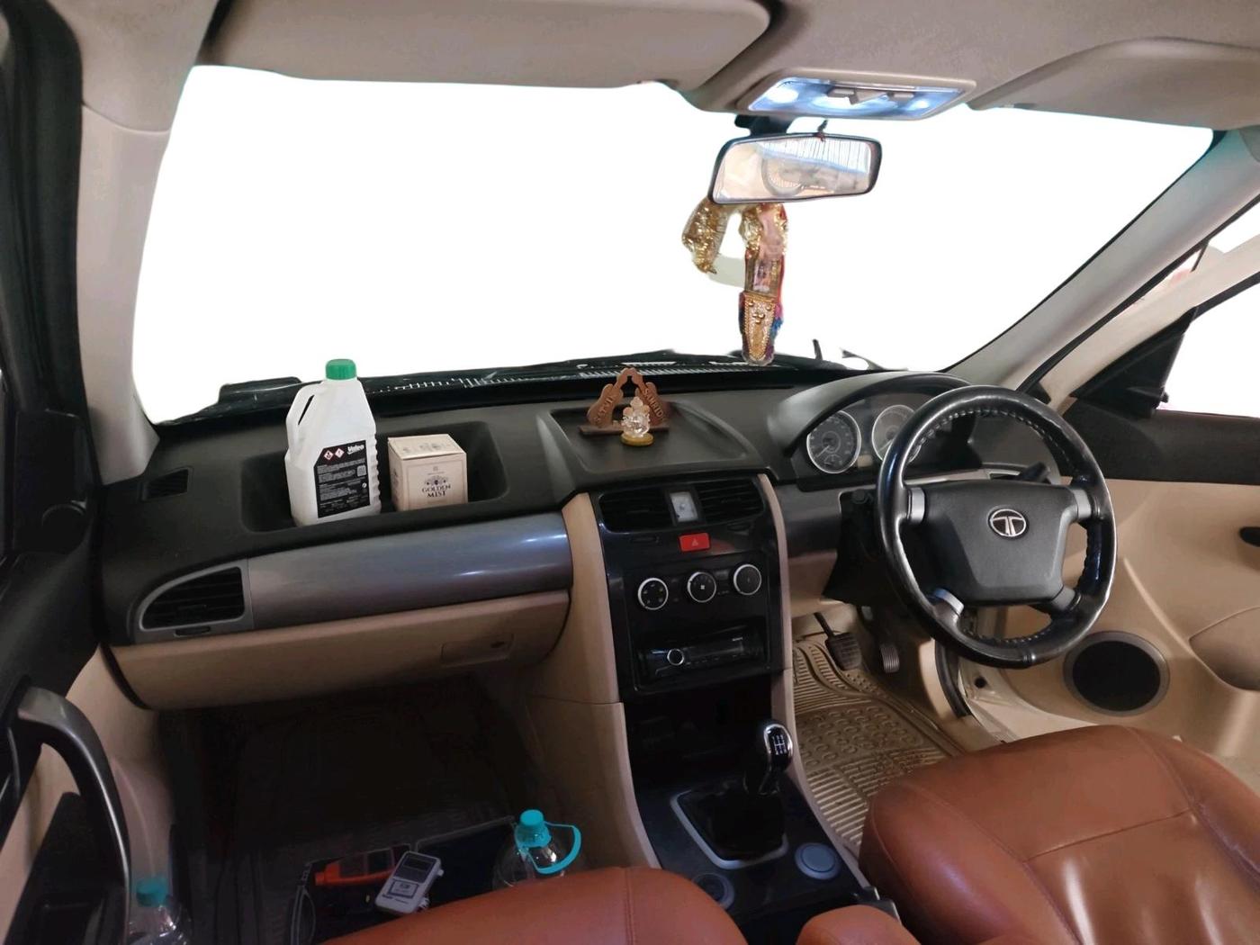 2014 Tata Safari Storme 2.2 EX 4X2, Diesel, Manual, 2,17,453 km, interior