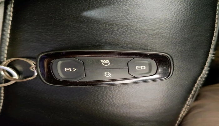 2022 Tata TIAGO NRG XZ MT, Petrol, Manual, 53,691 km, interior