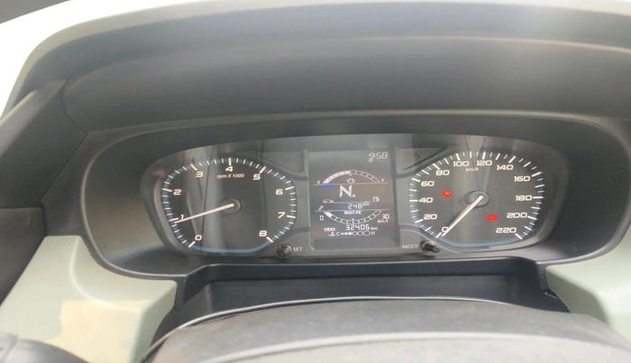 2023 Tata PUNCH ADVENTURE AMT, Petrol, Automatic, 32,406 km, interior