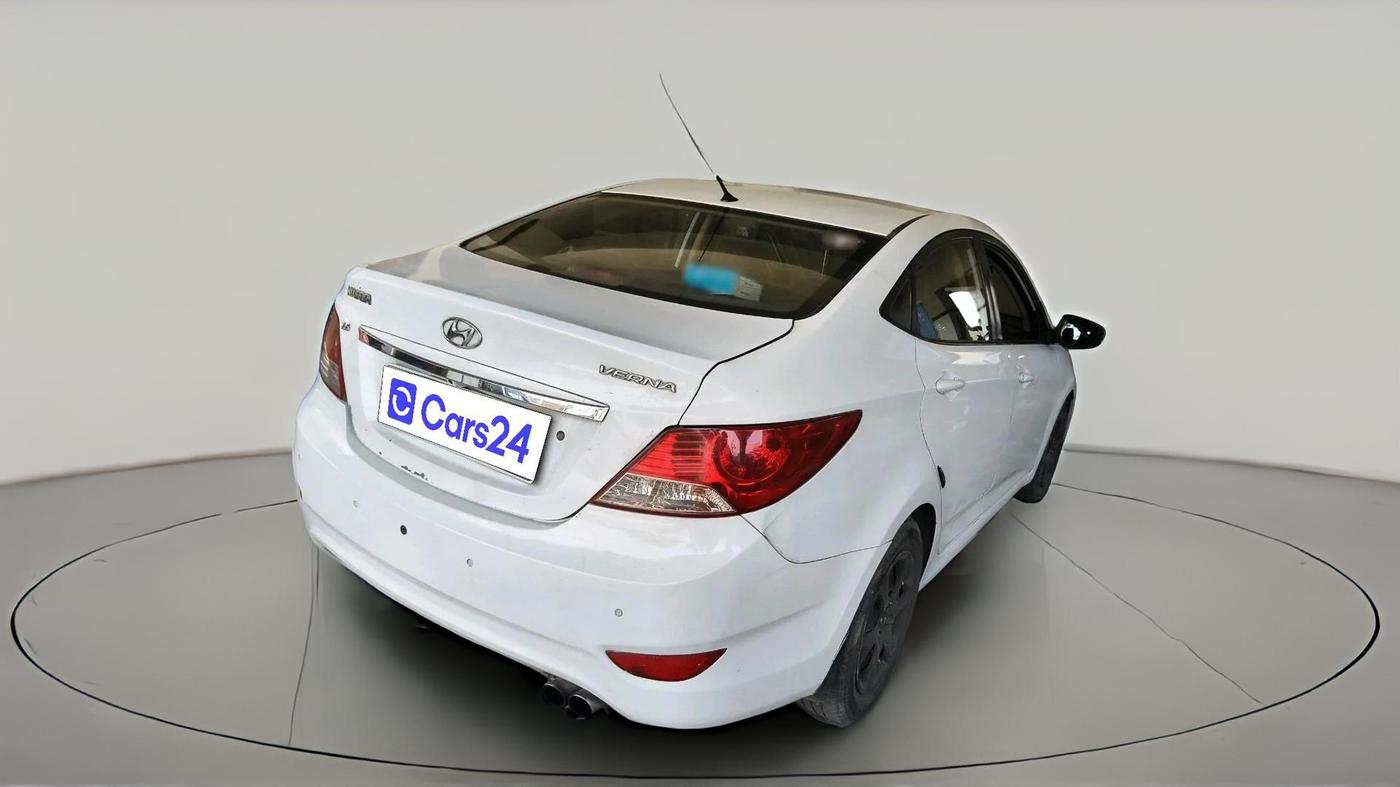 2012 Hyundai Verna FLUIDIC 1.6 CRDI EX, Diesel, Manual, 1,02,570 km, exterior