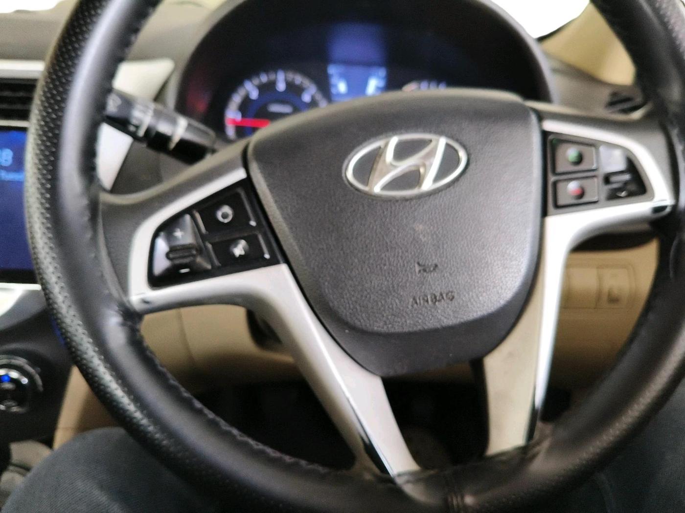 2012 Hyundai Verna FLUIDIC 1.6 CRDI EX, Diesel, Manual, 1,02,570 km, interior